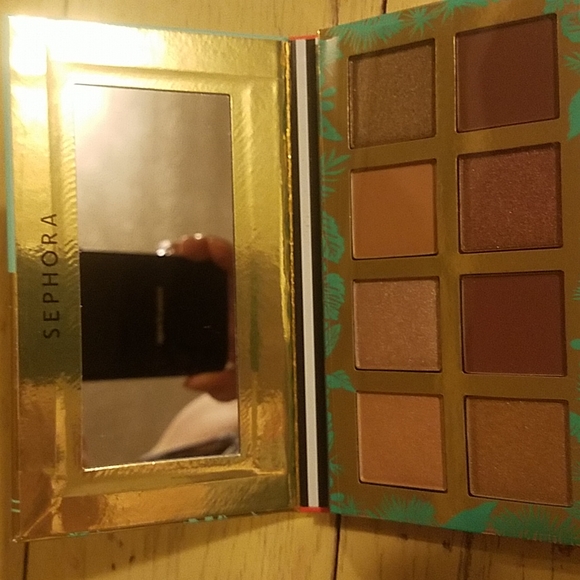 🎊🎉HOST PICK 🎉🎊NIB Sephora Animal Eyes 8 Eyeshadow Palette - Picture 3 of 5